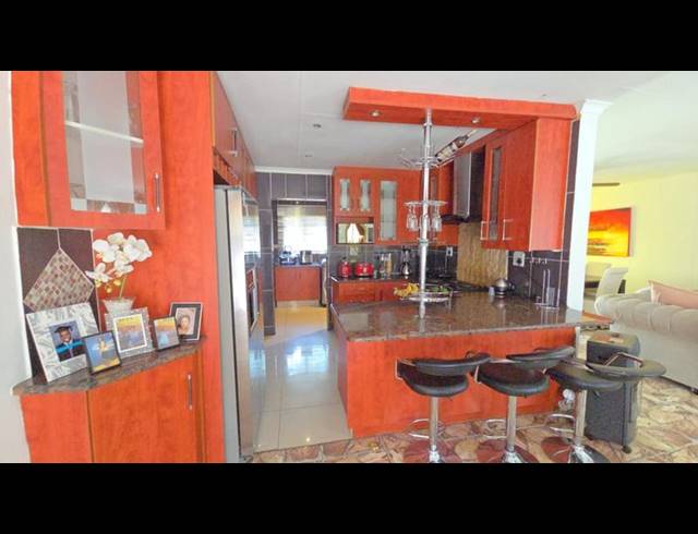 3 BEDROOM HOUSE FOR SALE IN THERESA PARK